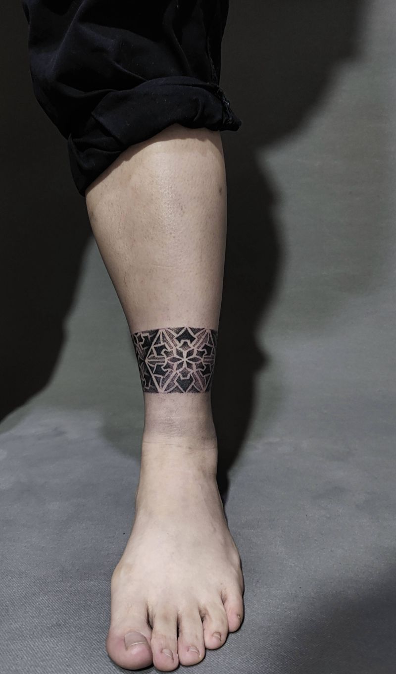 点刺脚环纹身图片_脚部点刺点刺纹身图案