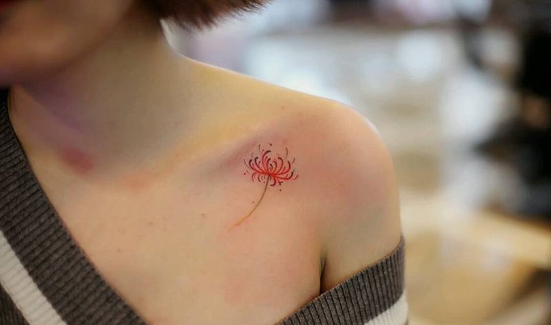 彼岸花纹身图片