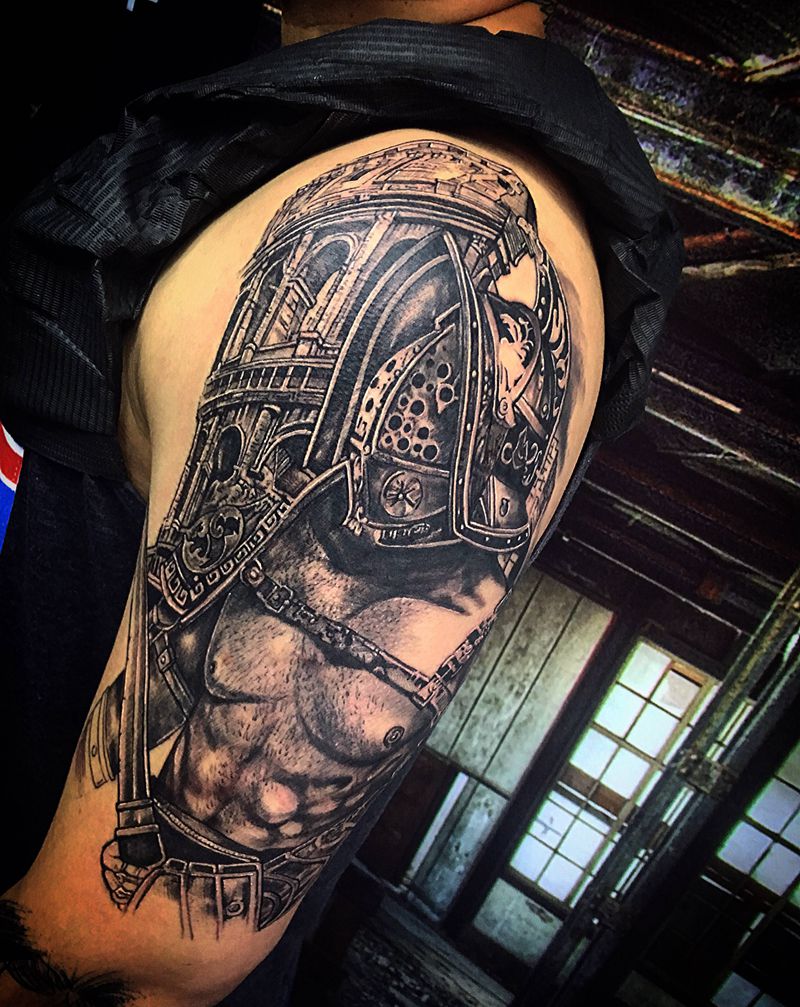 角斗士纹身图片_肩部手臂纹身图案