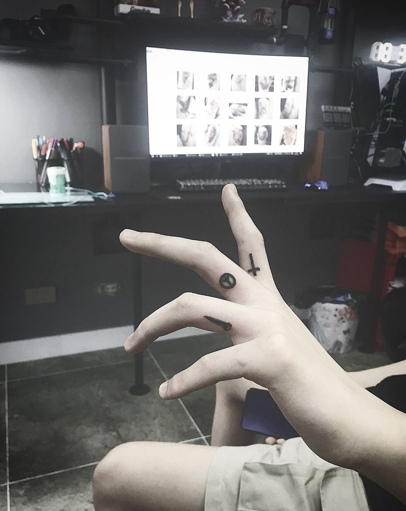 Simple Tattoo纹身图片_手部纹身图案