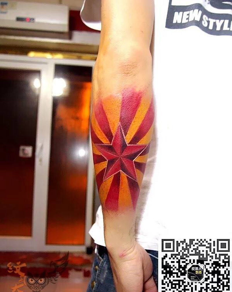 五角星⭐纹身图片_五角星手臂腿部腰部手部脚部臀部肩部成品纹身图案