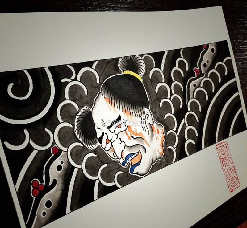 生首臂环纹身图片_手稿手臂传统人物原创纹身图案