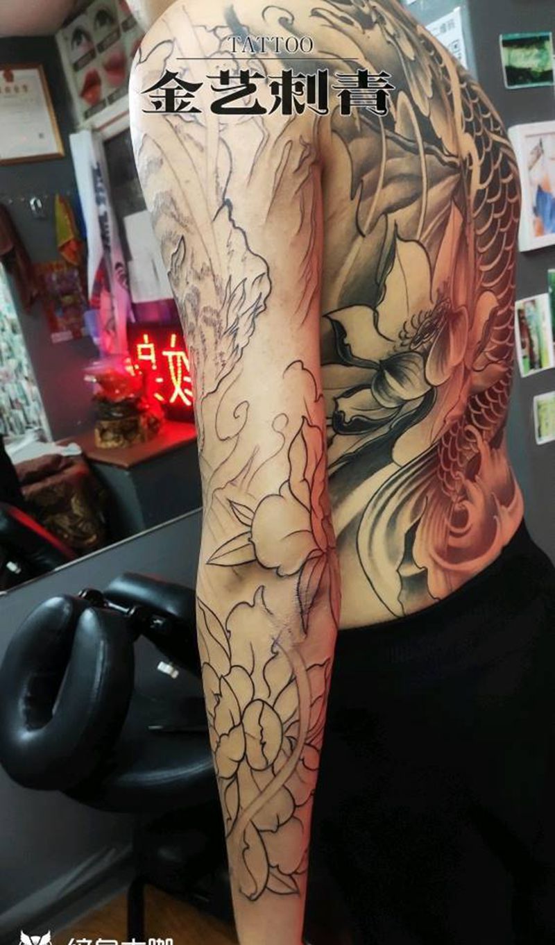 传统线条纹身图片_手臂新传统纹身图案