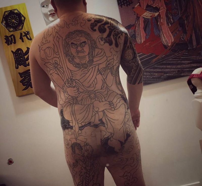 通体（不动明王）纹身图片_背部臀部老传统不动明王纹身图案