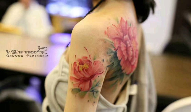 疤痕遮盖水墨彩色牡丹纹身图片_肩部背部手臂传统清新国画植物原创成品纹身图案