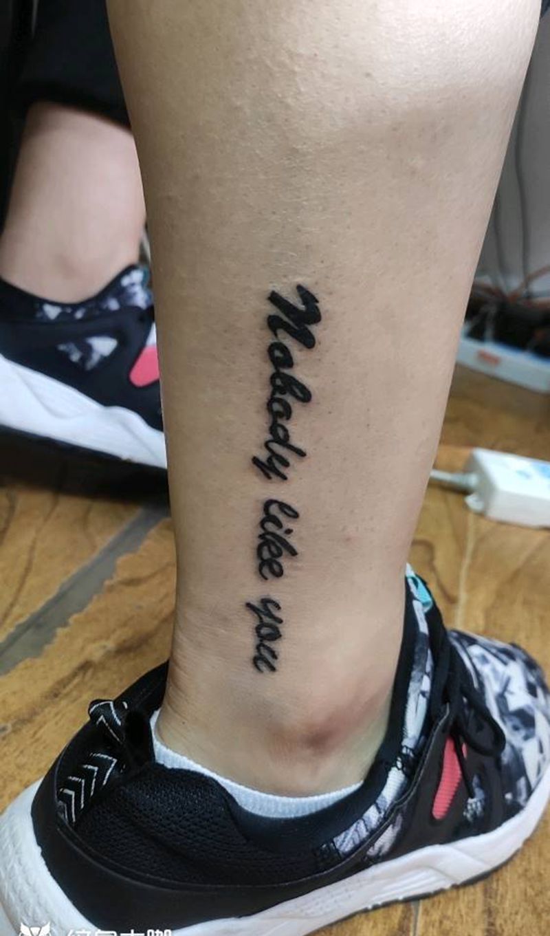 英文纹身图片_腿部纹身图案