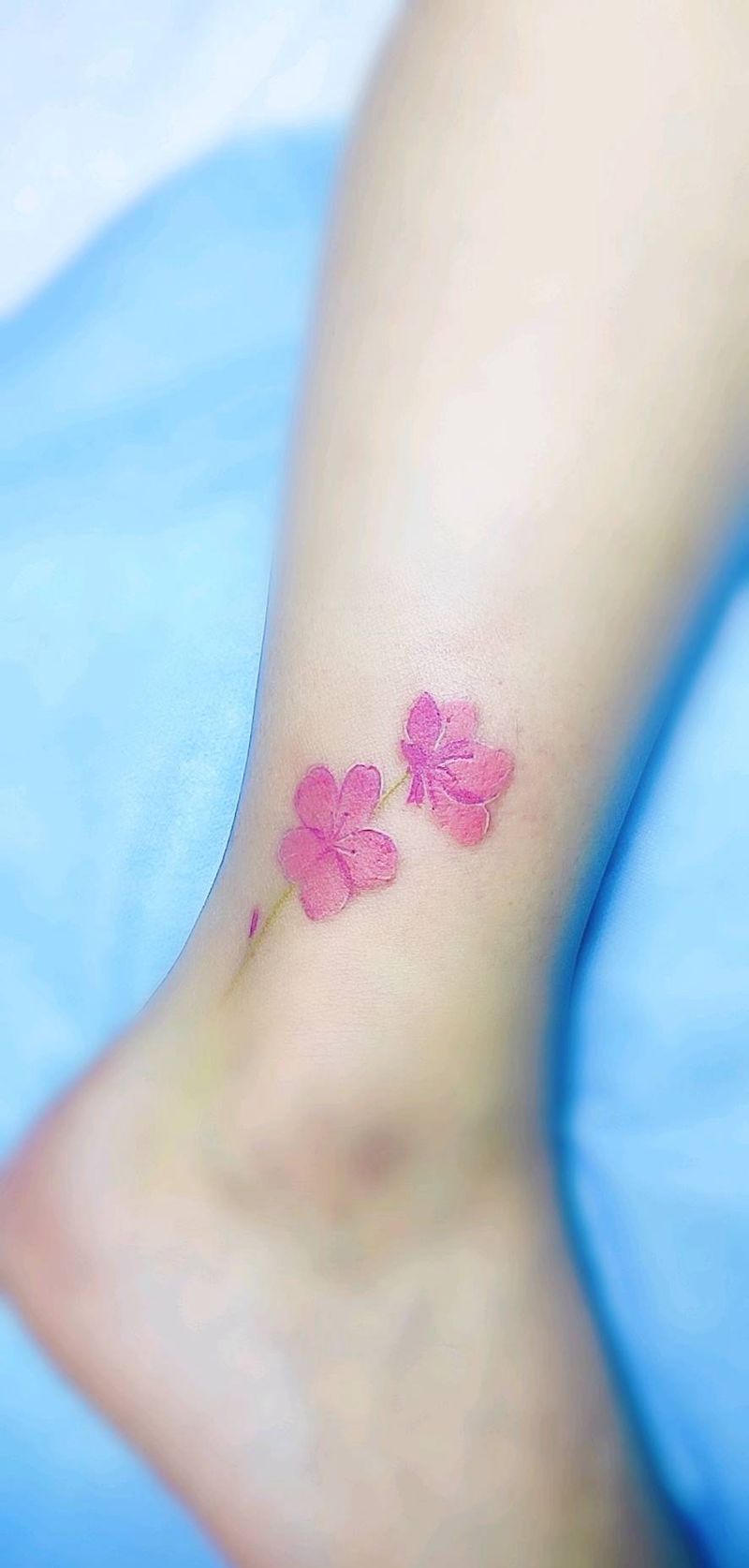 彩色小清新纹身图片_脚部纹身图案