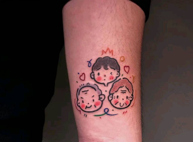 亲情纹身图片_手臂Old School小清新卡通手腕纹身图案
