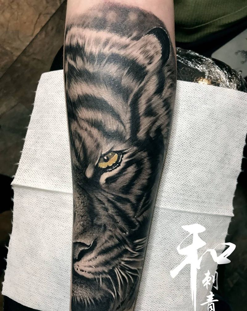 老虎纹身图片_手臂脚部新传统老虎纹身图案