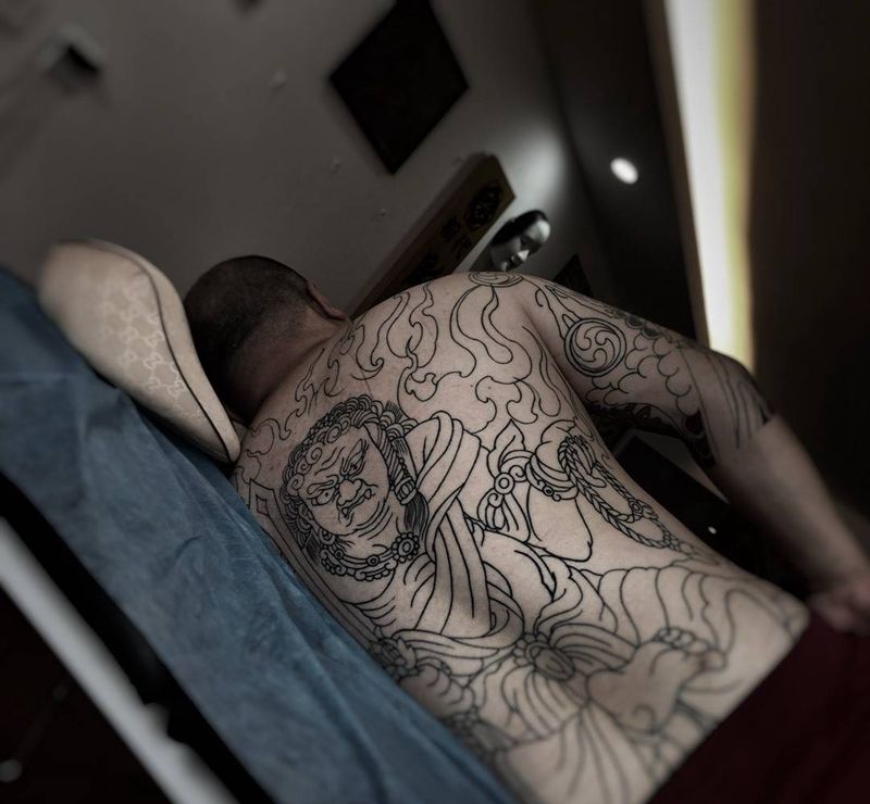 不动（通体）纹身图片