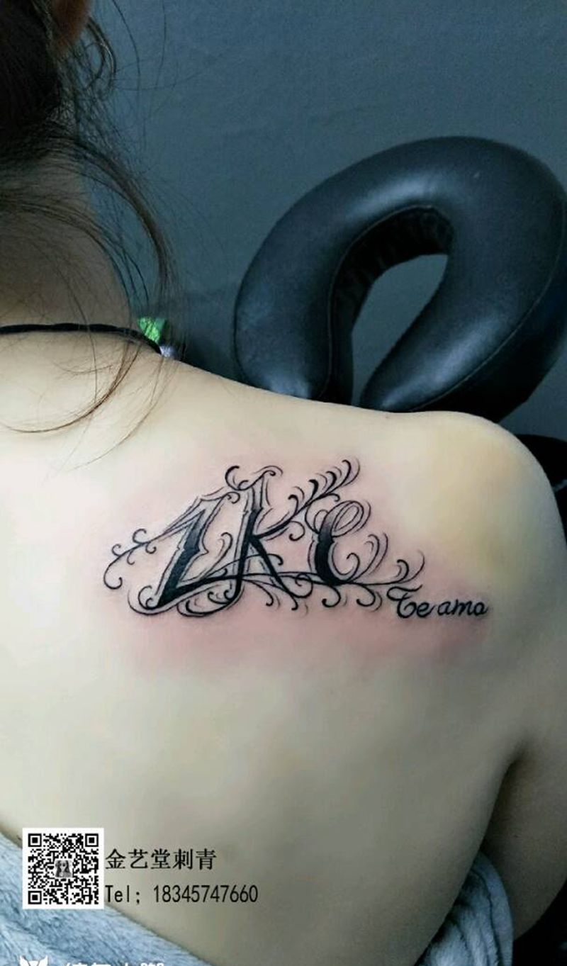 情侣纹身纹身图片_肩部纹身图案