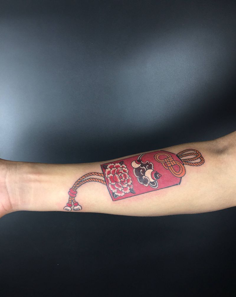 玉手纹身图片_手臂插画传统静物纹身图案