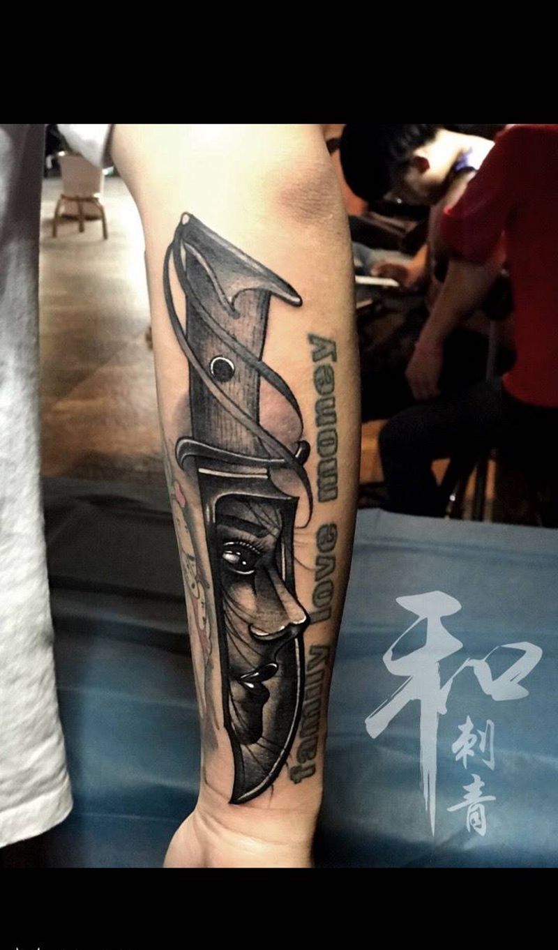 刀纹身图片