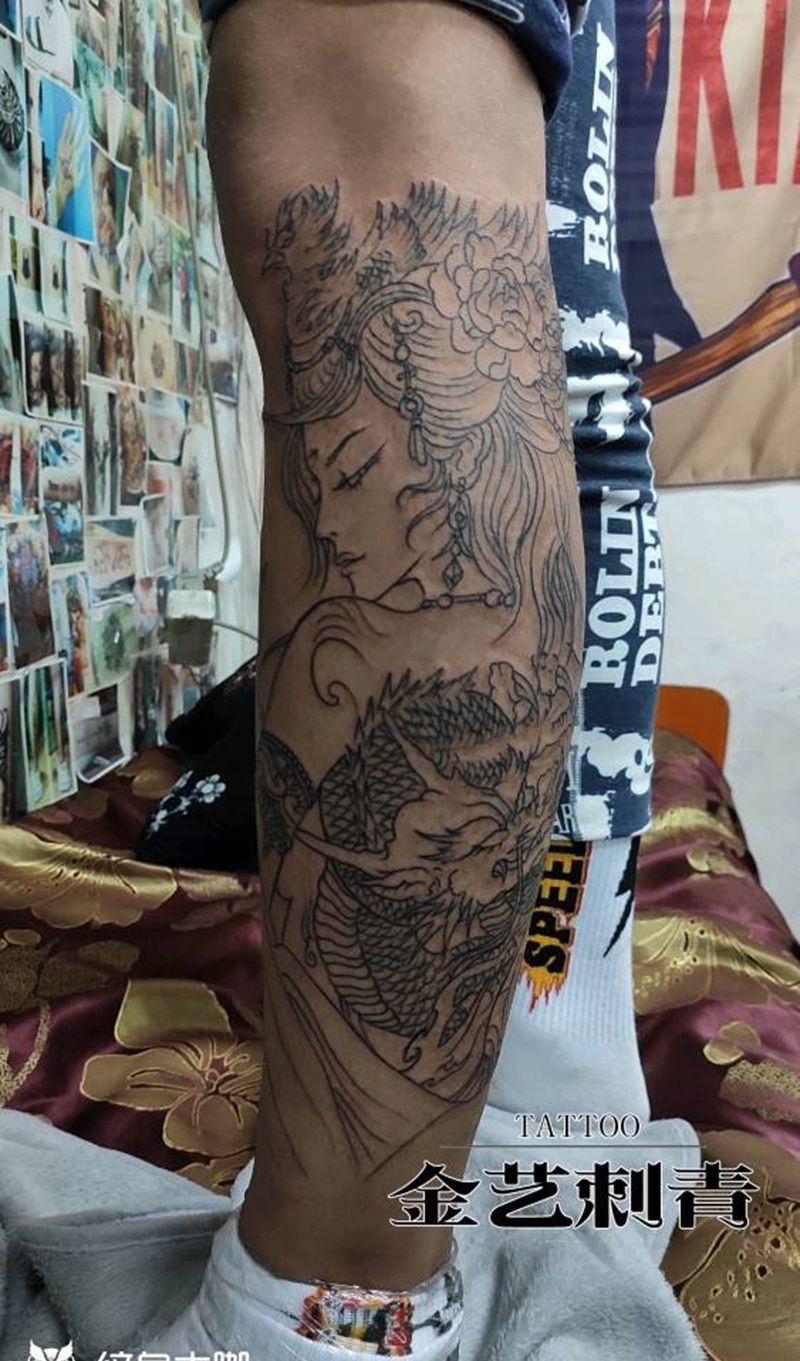 小腿线条龙姬纹身图片_腿部纹身图案