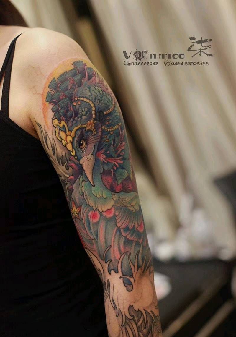 花臂孔雀纹身图片_手臂传统动物原创花臂成品纹身图案