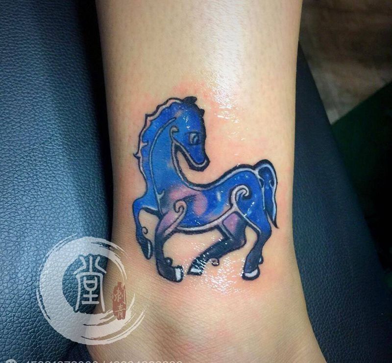 堂口刺青-马纹身图片_清新手臂腿部动物纹身图案
