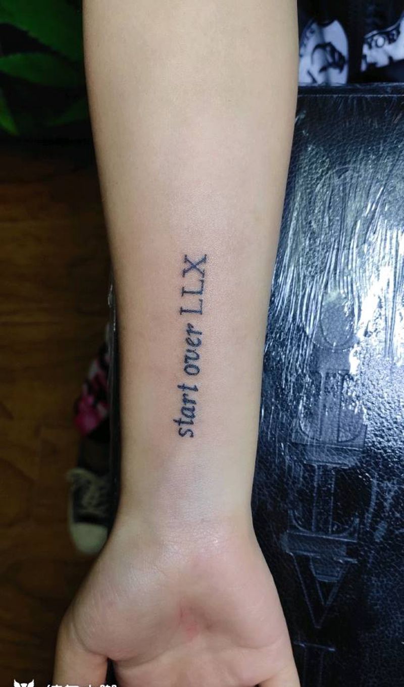 字母纹身图片_手臂纹身图案