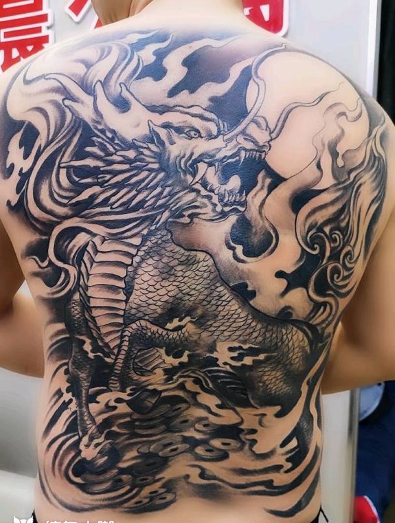 麒麟一纹身图片_背部新传统纹身图案