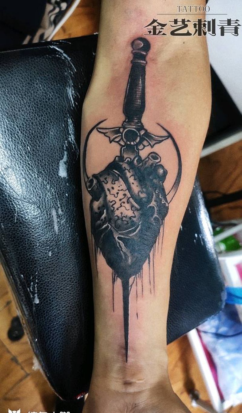 覆盖纹身图片_New School纹身图案