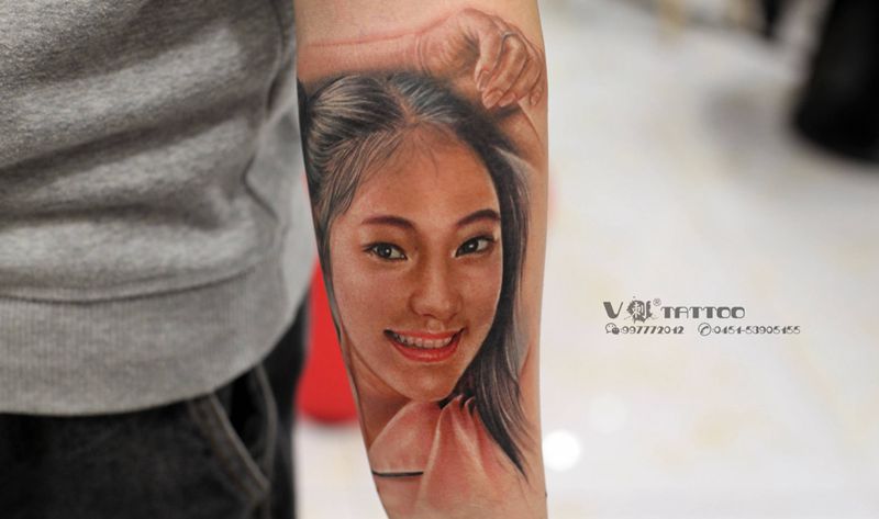 只许州官放火，不许你离开我！by 阿V纹身图片_手臂欧美写实肖像肖像王子写实肖像纹身图案