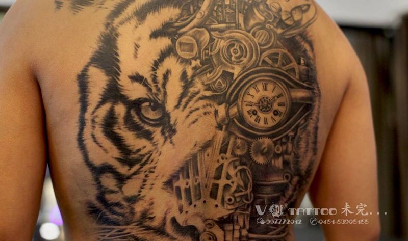 未完成…纹身图片_成品动物老虎V刺阿V作品哈尔滨肖像王子写实纹身图案