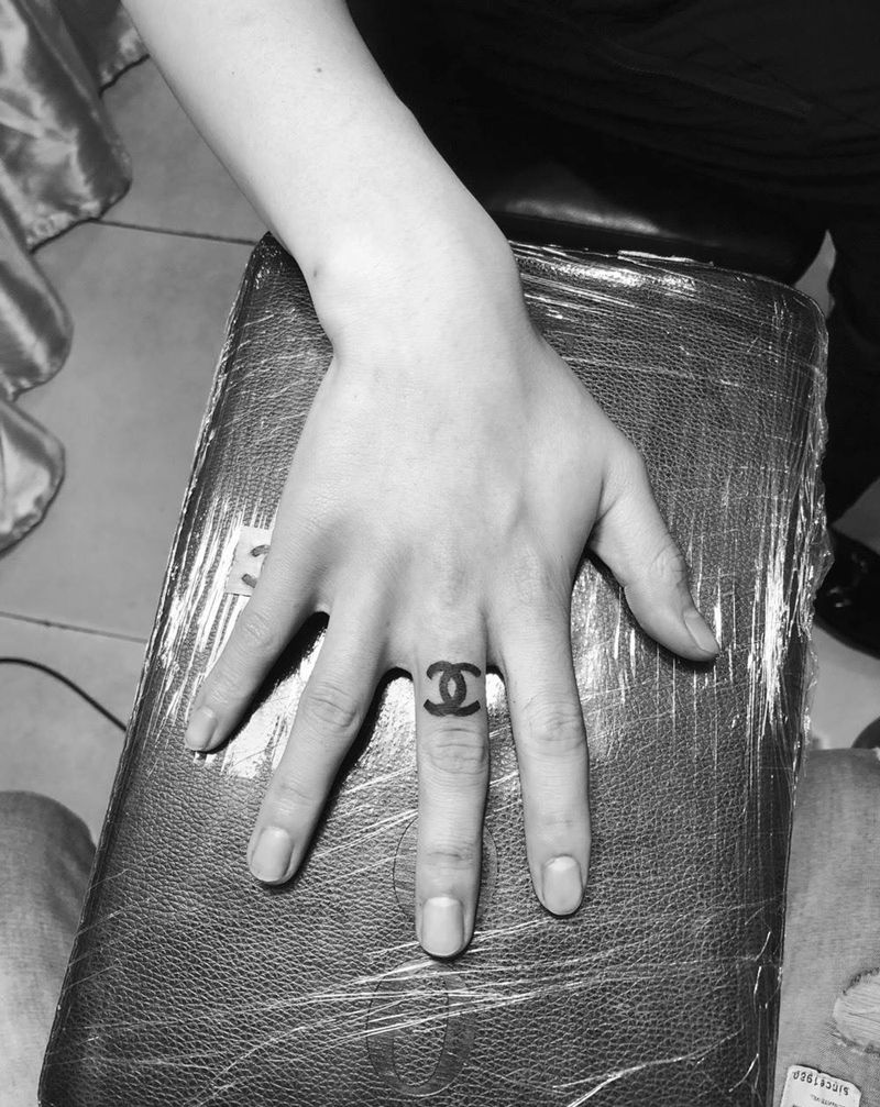 香奈儿纹身图片