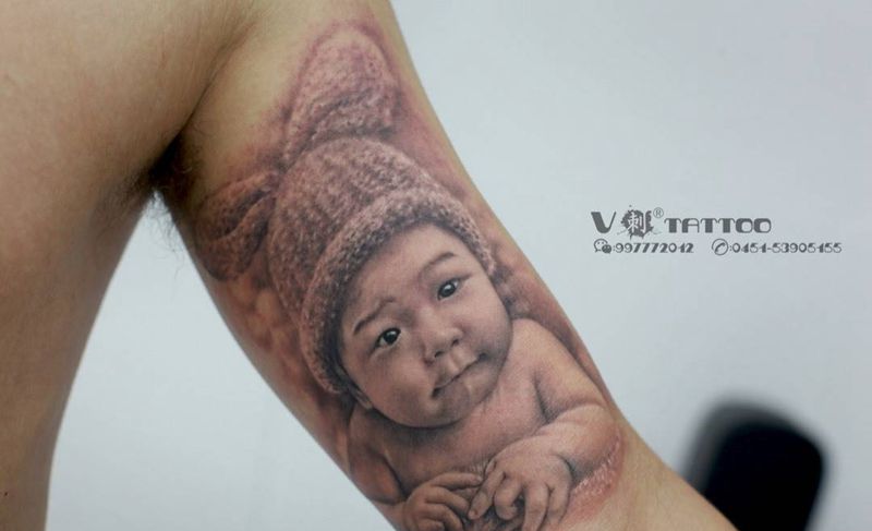 肖像作品！纹身图片_成品肖像阿V作品哈尔滨肖像王子肖像V刺纹身图案