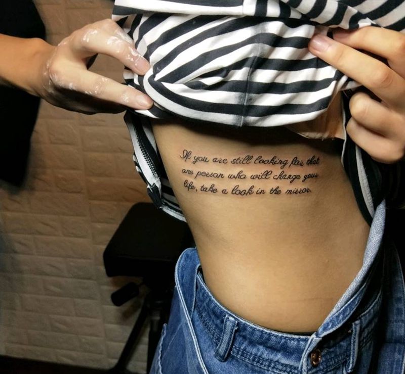 给自己的话纹身图片