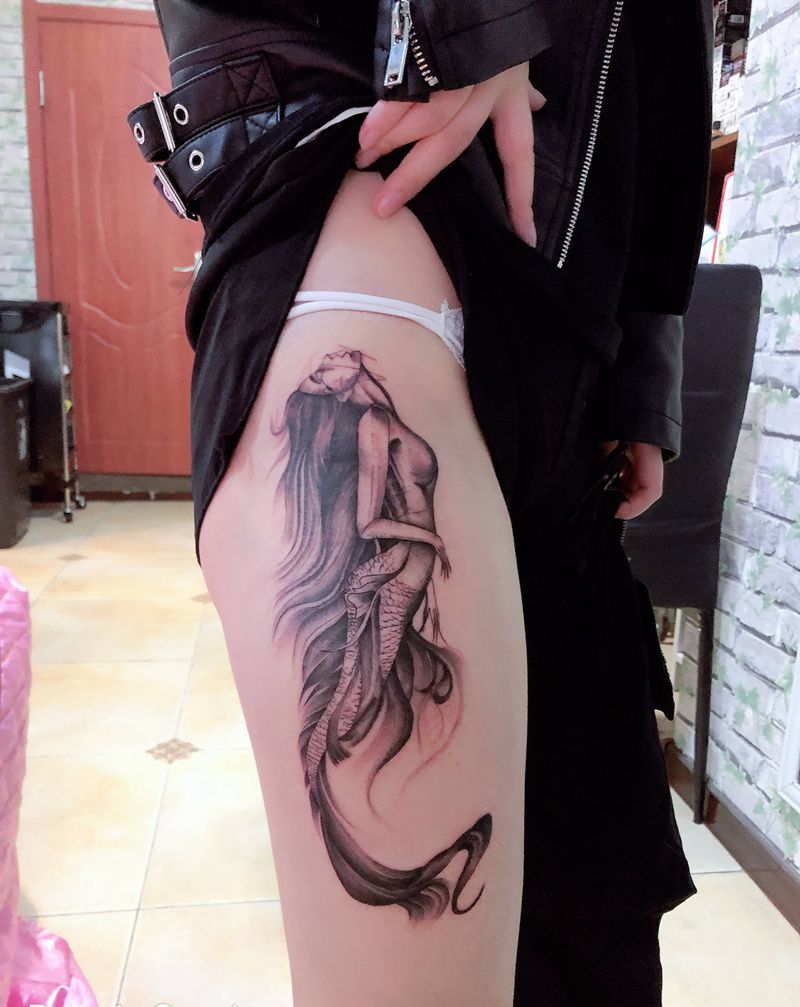 美人女纹身图片_腿部新传统纹身图案