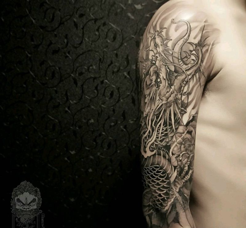 龙纹身图片_手臂新传统纹身图案