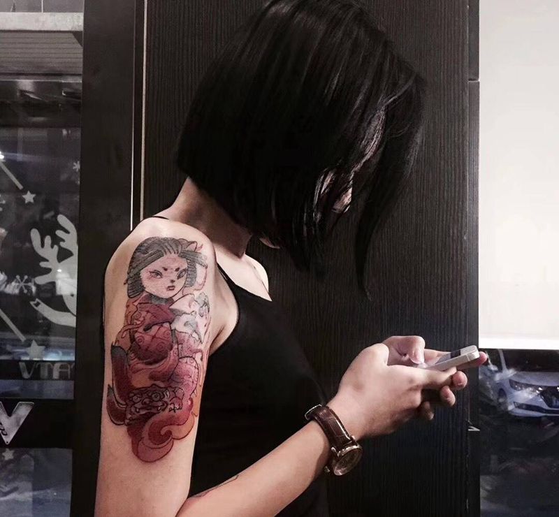 School纹身图片_手臂New School纹身图案