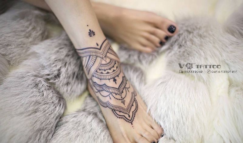 我们的萧穗子！纹身图片_脚部传统图腾V刺 阿V作品哈尔滨哈尔滨美女肖像王子习俗纹身图案