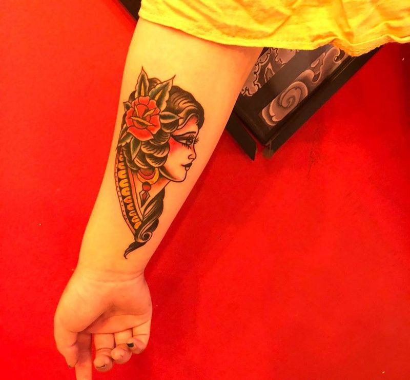 Old school#girl纹身图片_成品手臂欧美人物纹身图案