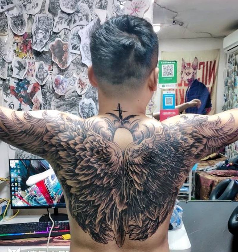 覆盖作品纹身图片_背部纹身图案