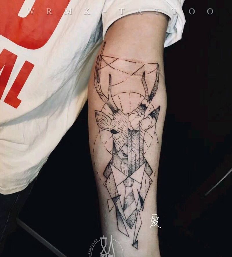 线条鹿 --小爱出品纹身图片