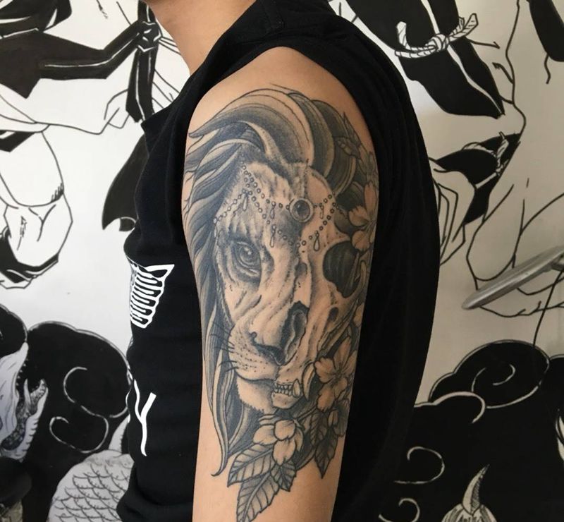 欧美狮子，恢复后纹身图片