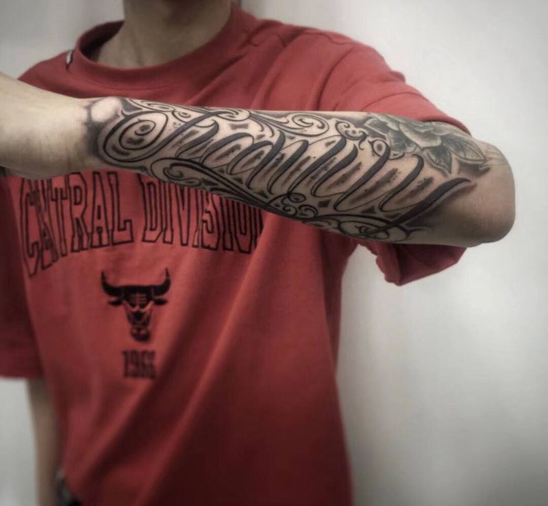 家庭 花体字纹身图片_成品手臂欧美贴纸原创酷炫 school花体字旅行纹身图案