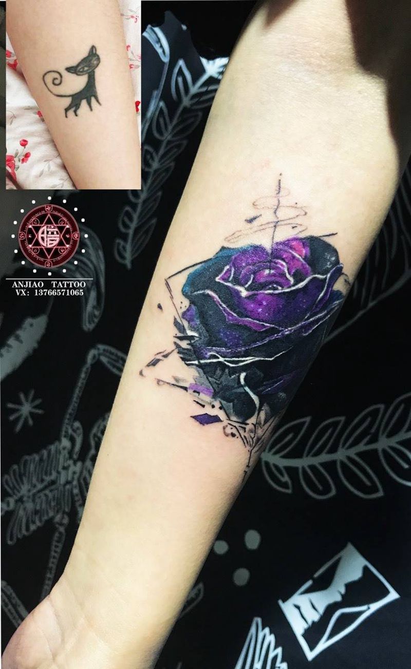 遮盖 与修改纹身图片_手臂水彩玫瑰花遮盖纹身图案