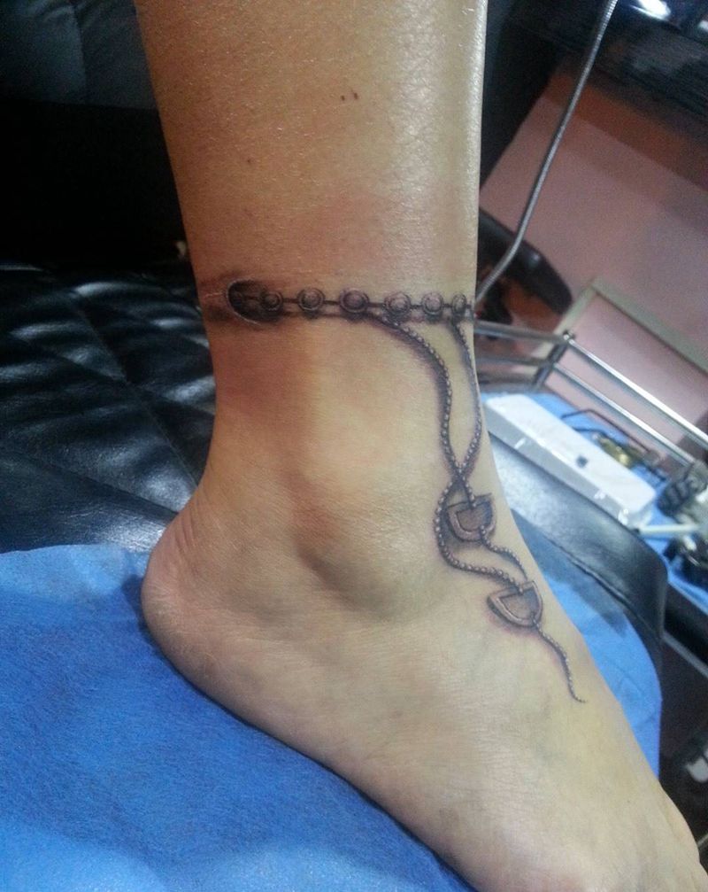 脚链纹身图片