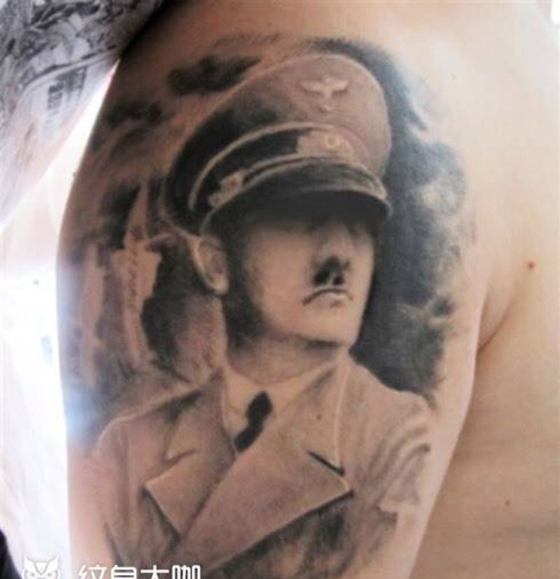 希特勒纹身图片