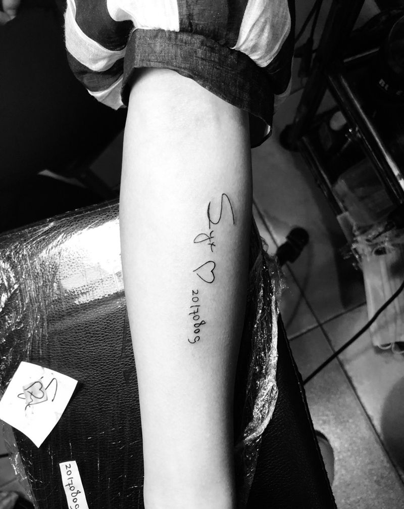 姓名，生日纹身图片