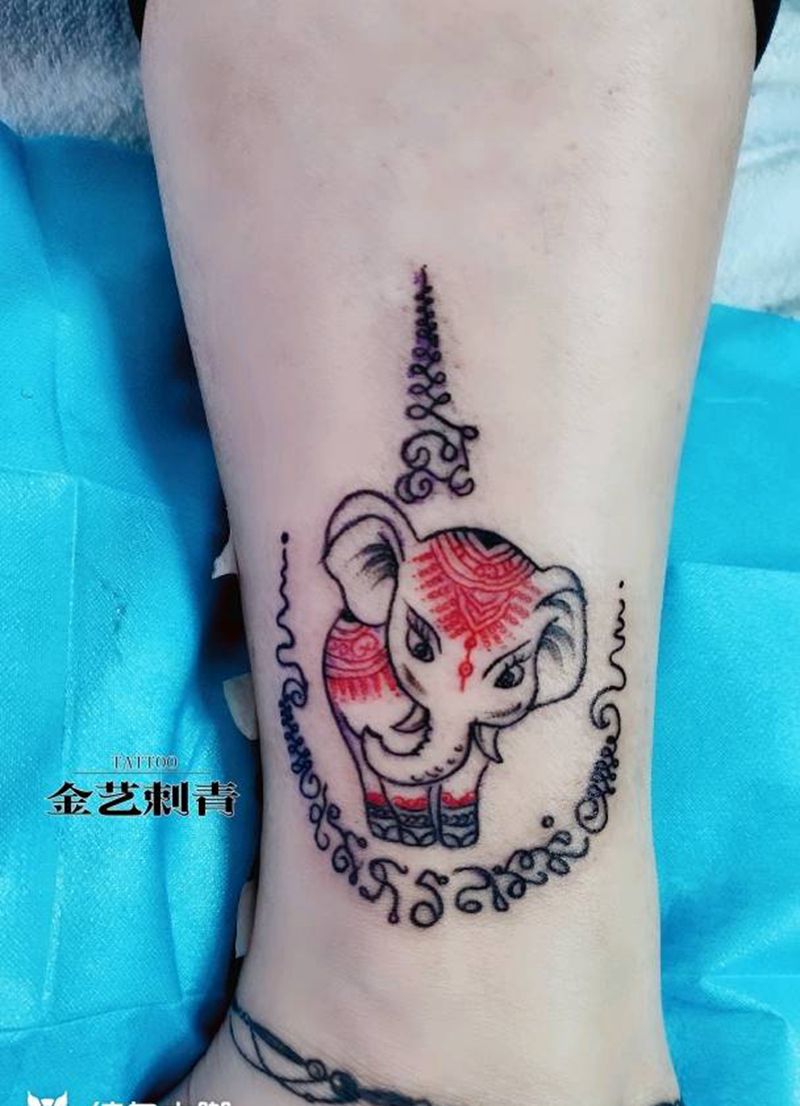 小象纹身图片_腿部纹身图案