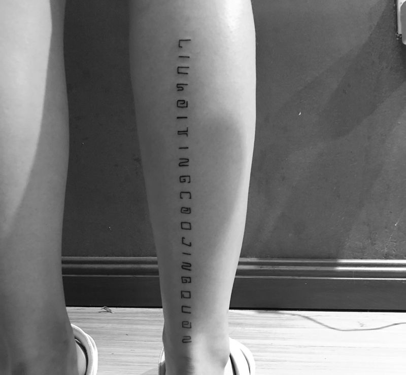 有意义的花体字纹身图片_腿部花体字花体字纹身图案