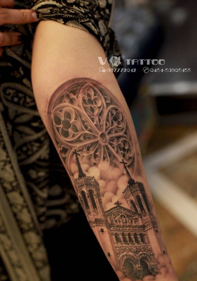 Tattoo by 阿V纹身图片_成品写实欧美阿V作品V刺哈尔滨肖像王子建筑教堂纹身图案