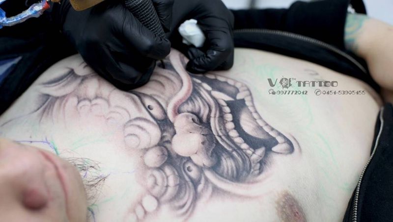 未完之…纹身图片_胸部写实传统哈尔滨V刺哈尔滨阿V纹身图案