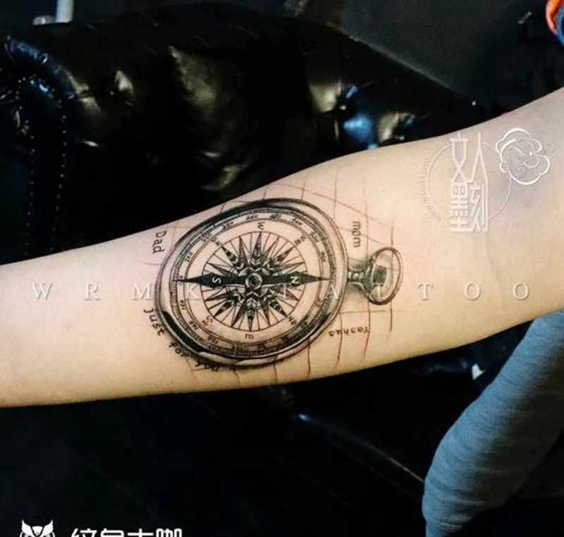 tattoo by:文人墨刻纹身图片