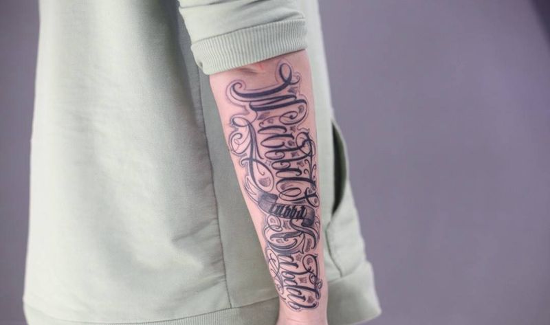 奇卡诺花体字纹身图片