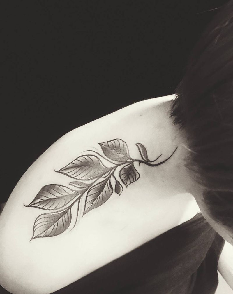 暗黑树叶未完纹身图片