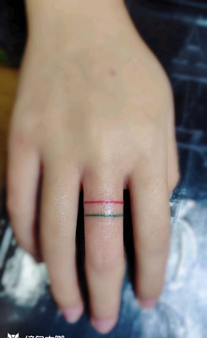 手指线条纹身图片_手部纹身图案