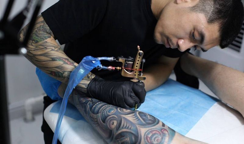 机械！纹身图片_成品腿部欧美写实原创阿V作品哈尔滨V刺纹身图案